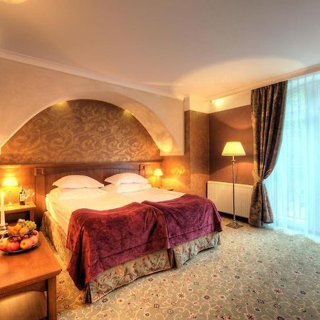 Hotel Lipowy Most Supraśl Екстериор снимка