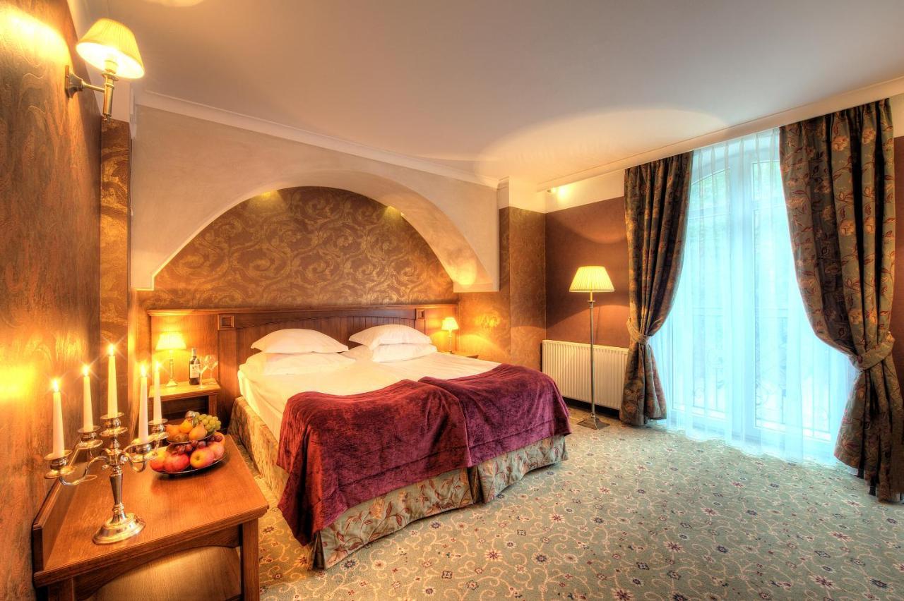 Hotel Lipowy Most Supraśl Екстериор снимка